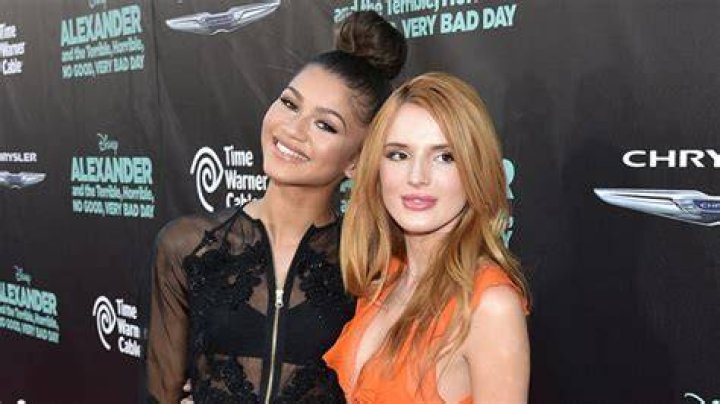 Bella Thorne & Zendaya Weren’t Initially ‘Friends’ On ‘Shake It Up’ – Hollywood Life
