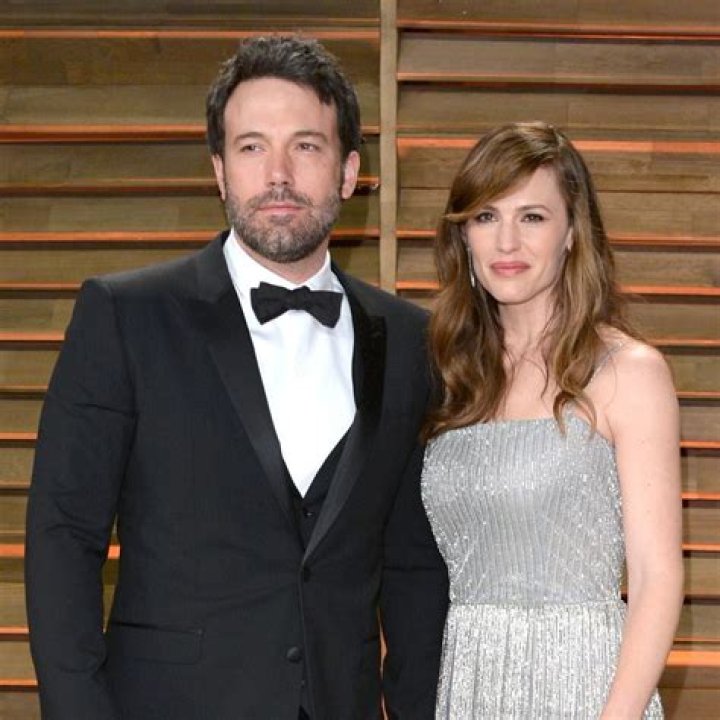 Ben Affleck & Jennifer Garner Call Off Divorce: Couple Is ‘Giving Things Another Try’