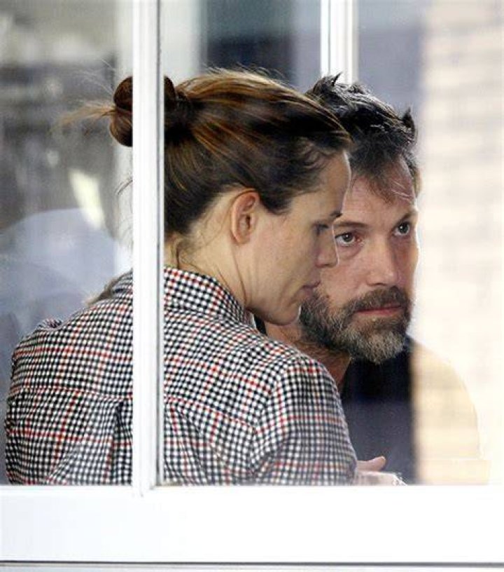 Ben Affleck & Jennifer Garner Fight? She Wipes Away Tears After Tense Moment – Hollywood Life
