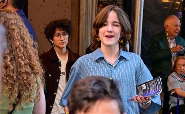 Ben Affleck & Jennifer Garner’s Child Seraphina, 15, Shows Off New Pink Hair Makeover: Photos