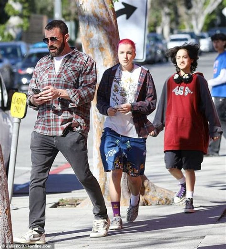 Ben Affleck Reunites With His Son Samuel, 9, & Daughter Seraphina, 12 After Wrapping New Movie