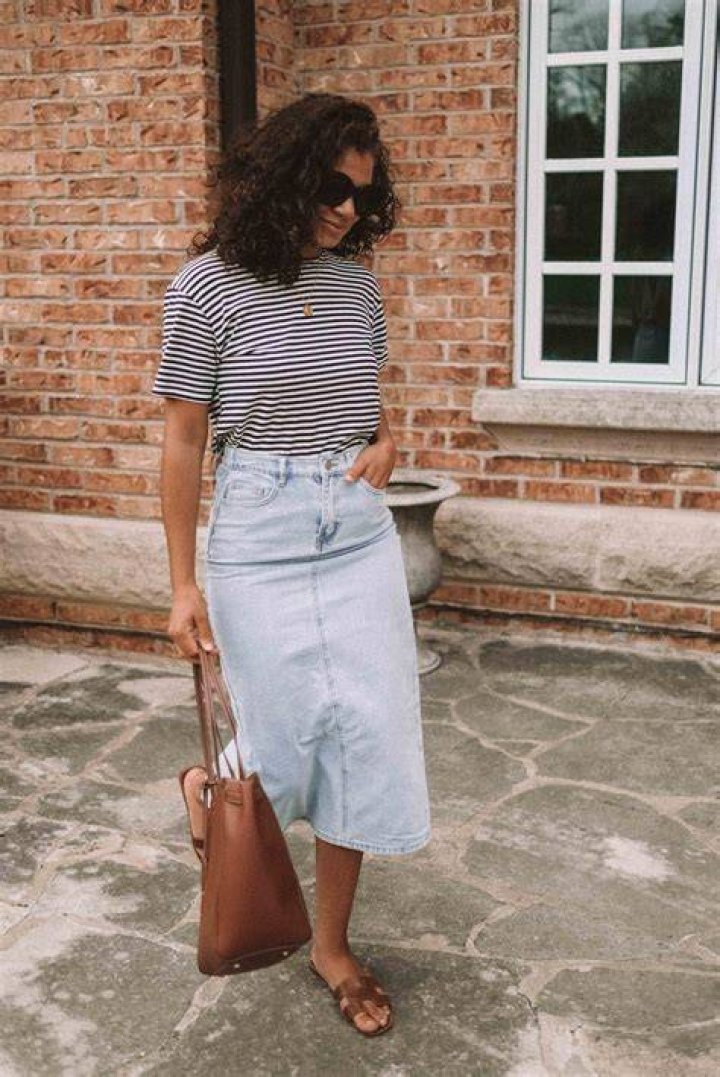 Best Denim Skirts To Wear This Summer Like Hilary Duff – Hollywood Life