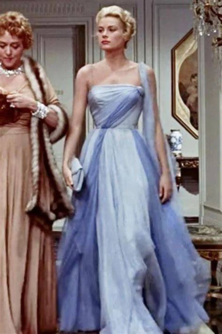 Best Dresses Of All Time — See Evening Gowns – Hollywood Life