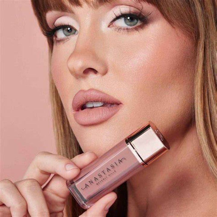 Best Lip Oils – Shop – Hollywood Life
