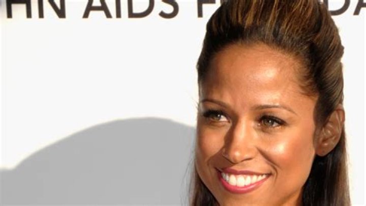BET Responds To Stacey Dash — Shuts Actress Down With Epic Tweet – Hollywood Life