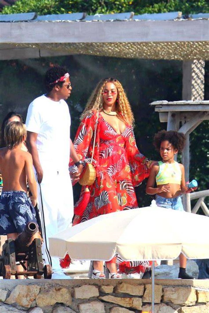 Beyonce Cradles Twins Rumi & Sir, 3, While On Rare Family Outing In The Hamptons 
