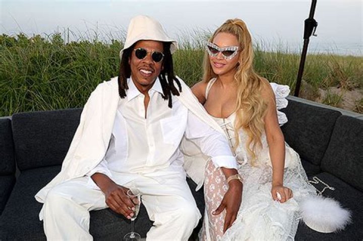 Beyonce Rocks Bustier Dress For July 4th Party With Jay-Z – Hollywood Life