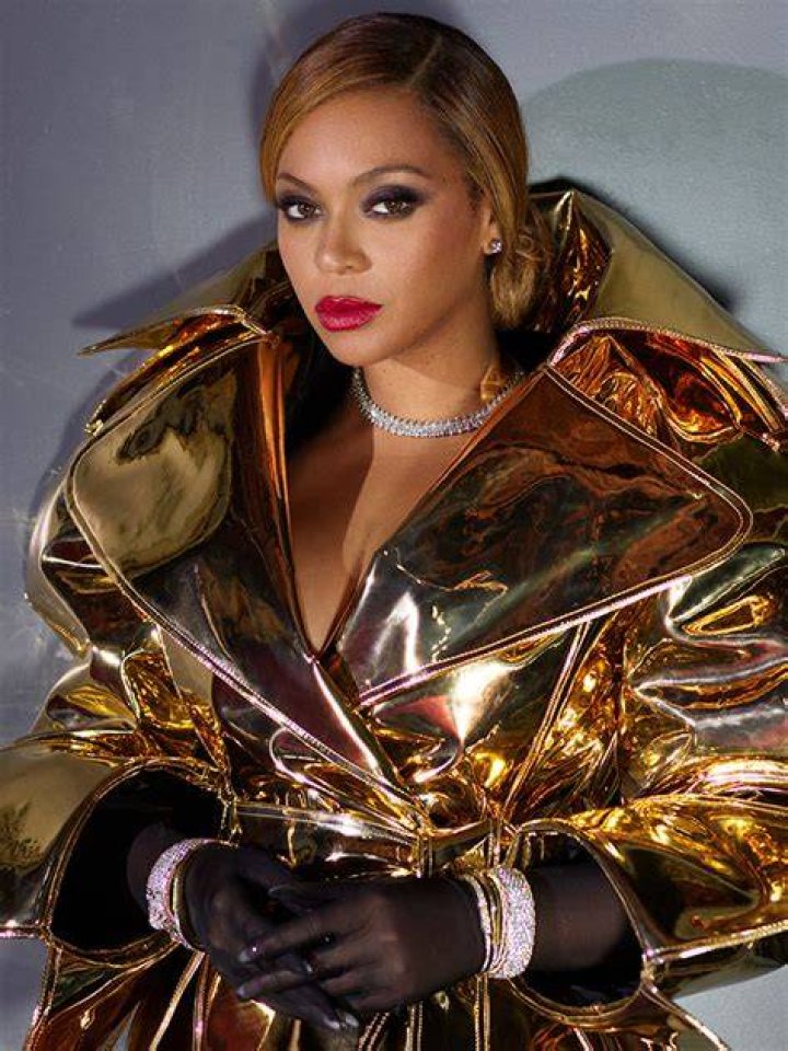 Beyonce Slays In Plunging Crystal Mini Dress While Performing For New Tiffany & Co. Campaign