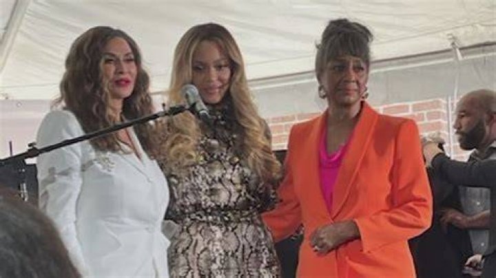Beyoncé, Solange & Kelly Rowland Sing ‘Lovefool’ In Throwback Video – Hollywood Life