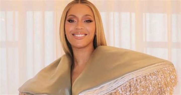 Beyonce Uses This Setting Spray On The Renaissance Tour – Hollywood Life