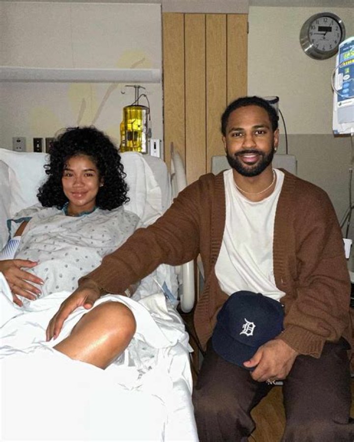 Big Sean & Jhené Aiko Cuddle On Instagram After ‘Body Language’ Drops – Hollywood Life