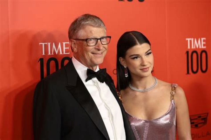 Bill Gates’ Daughter Phoebe, age, Blasts Potential Overturn Of Roe v. Wade In Bikini: ‘My Body, My Choice’