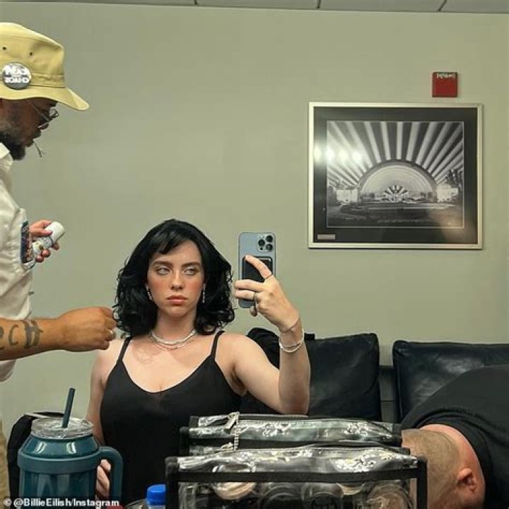Billie Eilish Is Gorgeous In Plunging Green Top For New Selfie