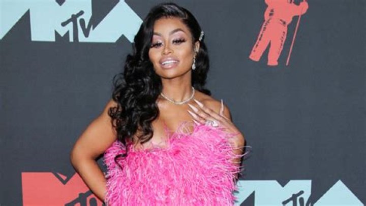 Blac Chyna Copies Kylie Jenner’s Pink Birthday Dress At VMAs 2019 – Hollywood Life
