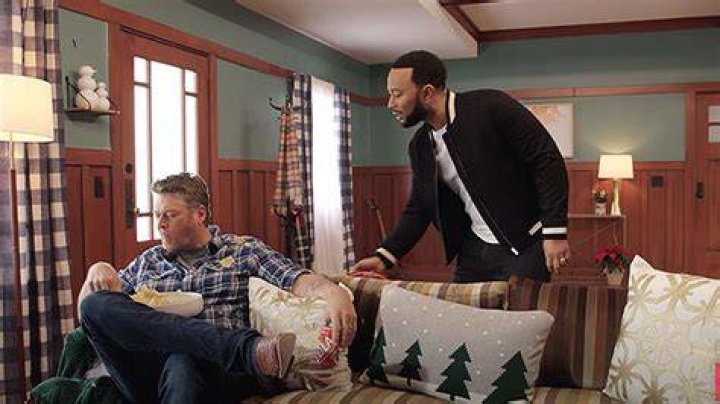 Blake Shelton, John Legend Spoof ‘The Odd Couple’ For ‘The Voice’ – Hollywood Life
