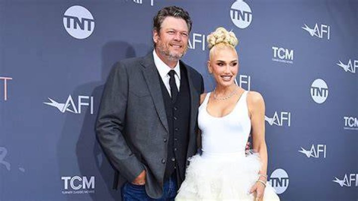 Blake Shelton Reveals Why Some Friends Weren’t Invited To Wedding – Hollywood Life