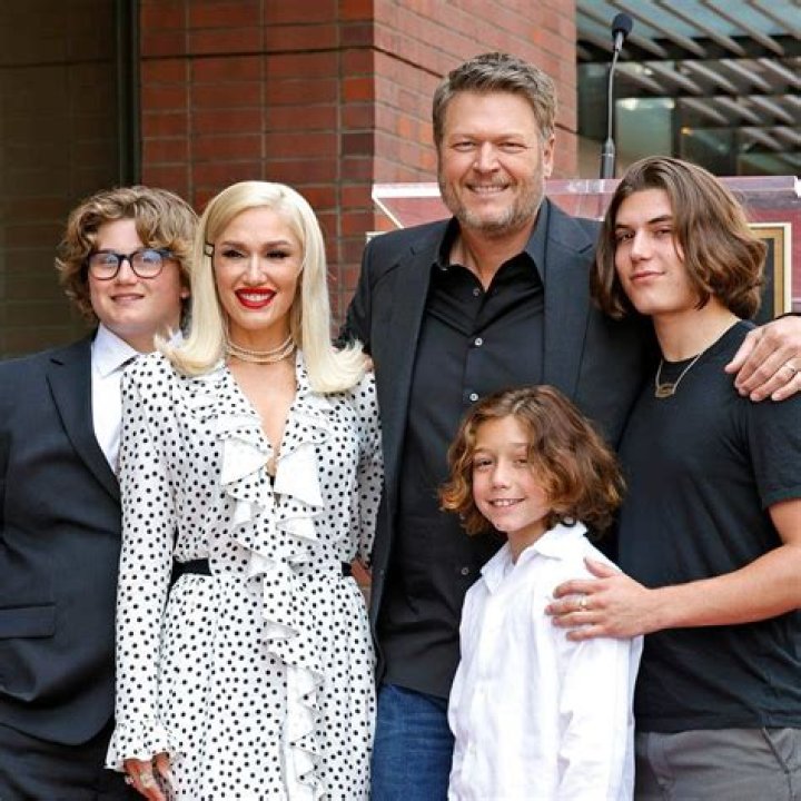 Blake Shelton: Why He’d Love To Have Kids With Gwen Stefani, But Already Feels Like A Dad