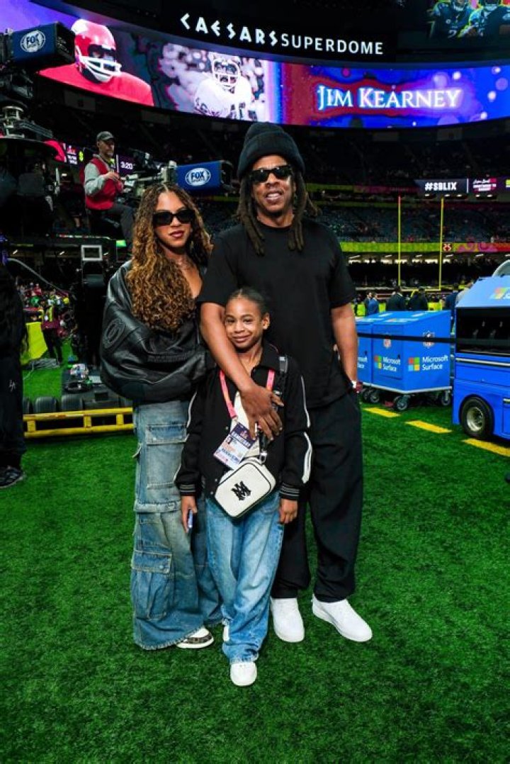 Blue Ivy & Jay Z Play On Super Bowl Field In Adorable Video From ‘Lemonade’ — Watch