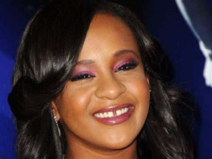 Bobbi Kristina Brown Celebrity Profile – Hollywood Life