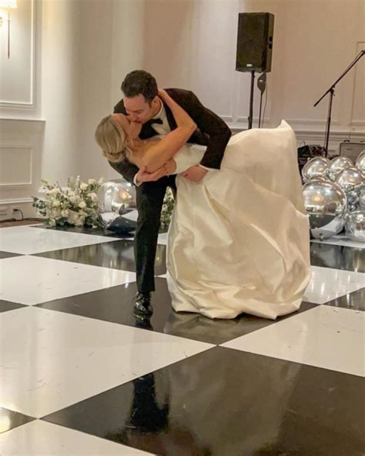 ‘Boy Meets World’ Star Ben Savage Is Married To Tessa Angermeier – Hollywood Life