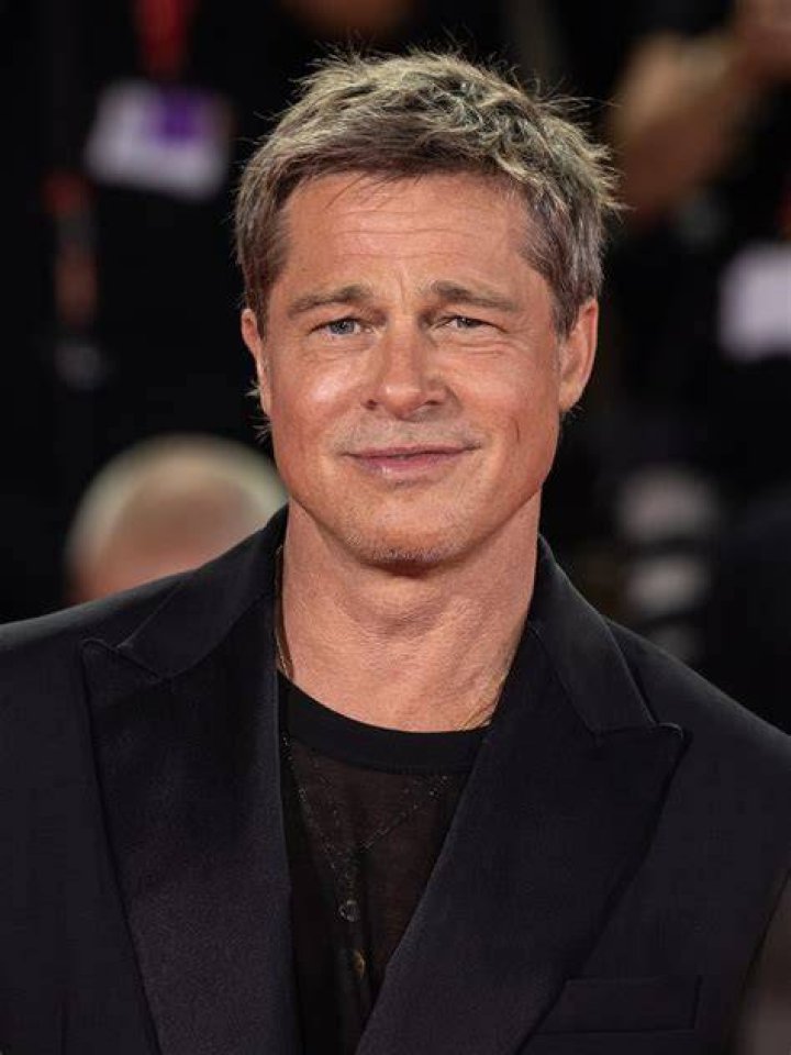 Brad Pitt’s Evolution: 30 Sexy Pics Through The Years That Prove He’s Just As Hot Today