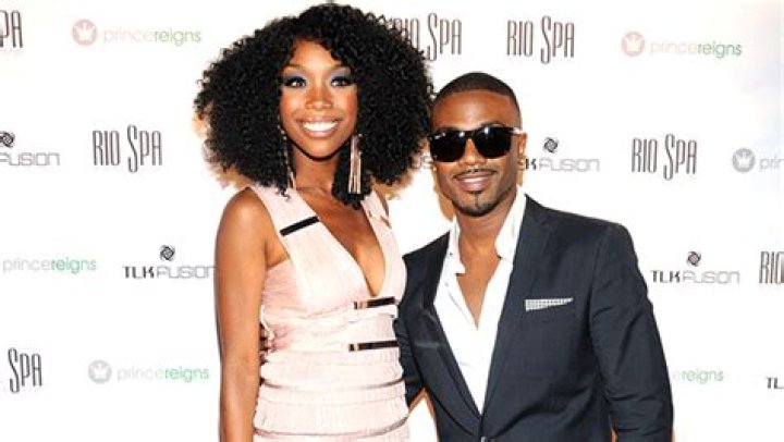 Brandy Mocks Ray J Over Ignoring Her Advice For ‘Verzuz’ Battle – Hollywood Life
