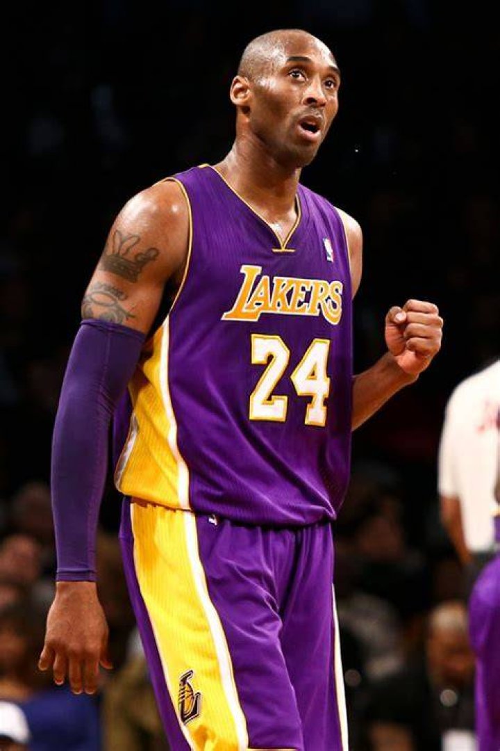 Brian McKnight Reveals Why Kobe Bryant Could’ve Been A Rapper – Hollywood Life
