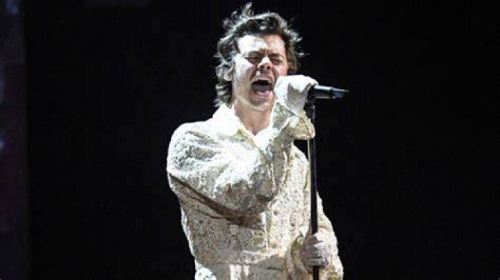 BRIT Awards Winners 2020 — Full List: Billie Eilish, Lewis Capaldi & More