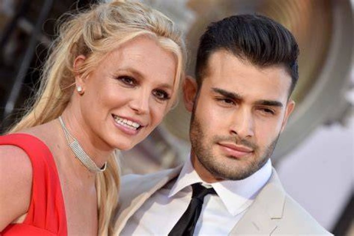 Britney Spears’ BF Sam Asghari Calls Her Dad Jamie A ‘Total D*ck’: I Have ‘Zero Respect’ For Him After Doc