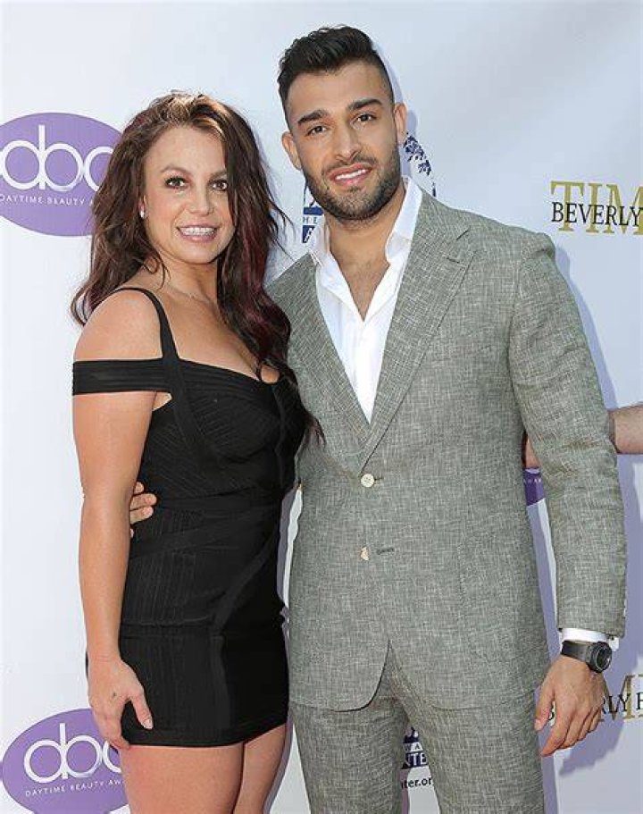 Britney Spears Celebrates 41st Birthday With Hubby Sam Asghari: Video – Hollywood Life