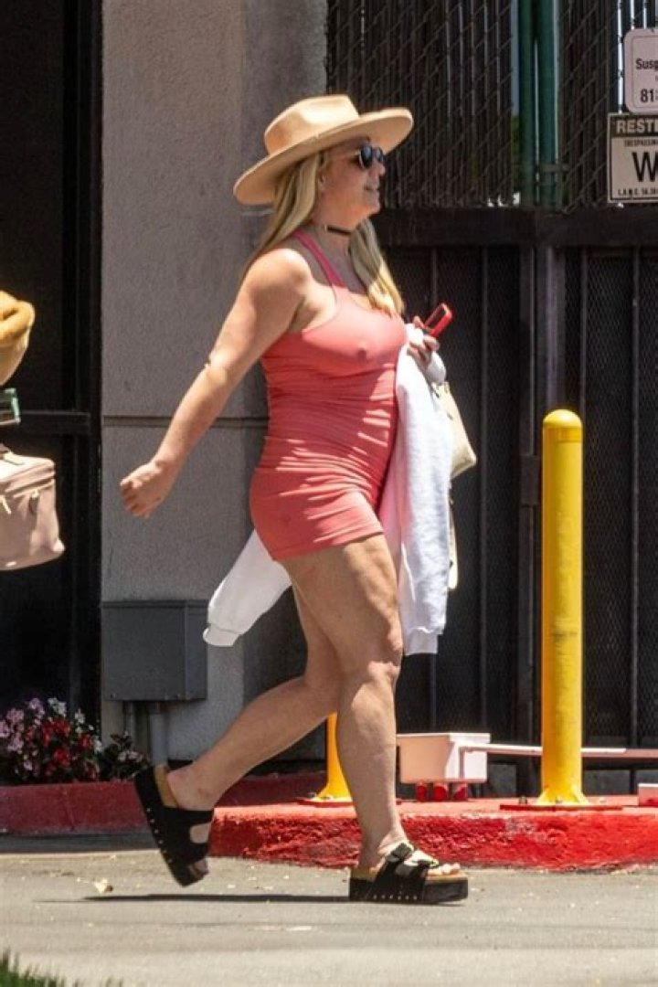 Britney Spears Goes Makeup-Free While Dancing In Stilettos & Cutout Bodysuit — Watch