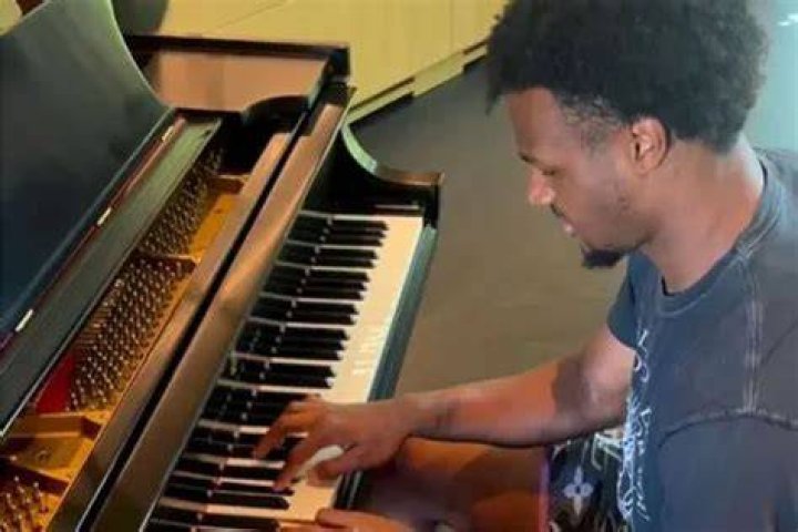 Bronny James Plays Piano In First Video After Cardiac Arrest: Watch – Hollywood Life