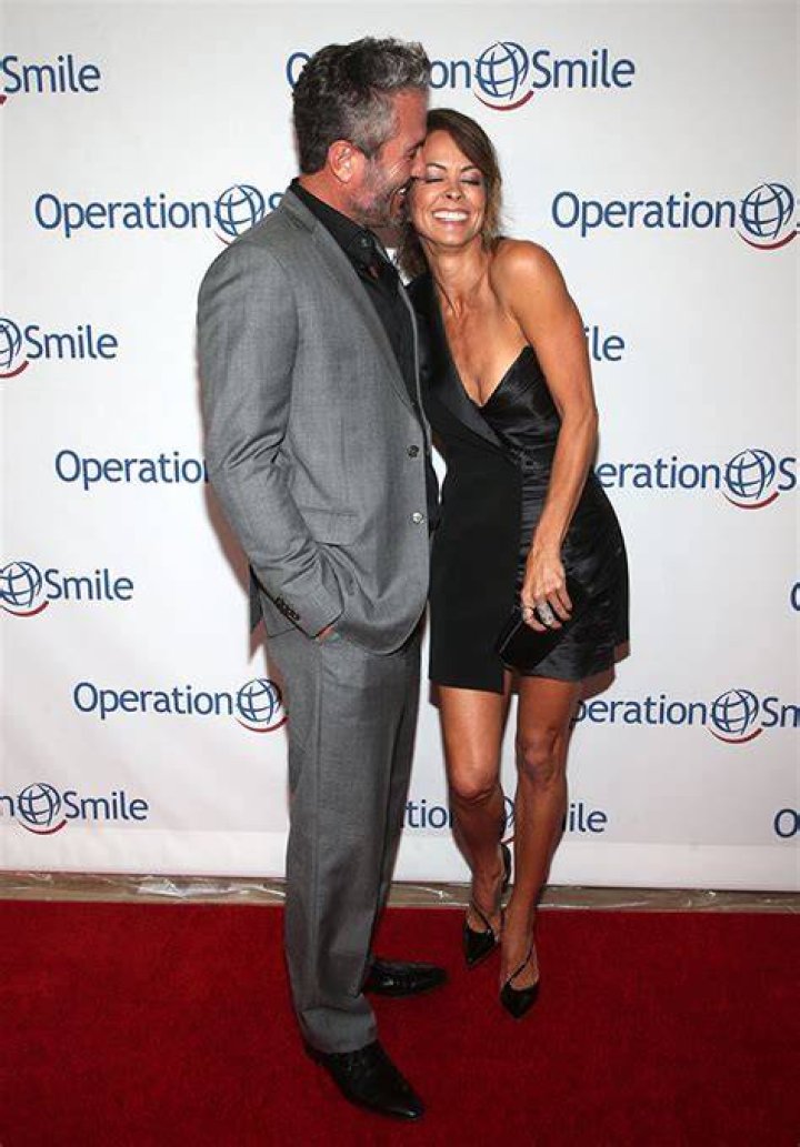 Brooke Burke & New Boyfriend Scott Rigsby Make Red Carpet Debut: Pics – Hollywood Life