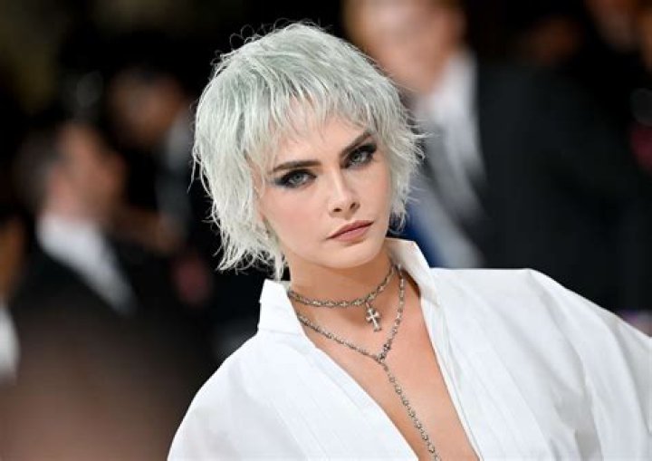 Cara Delevingne Shocks With New Lip Ring On Date Night With St. Vincent