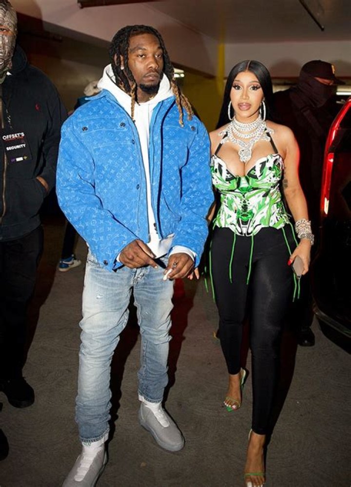 Cardi B Rocks Corset & Holds Hands With Offset At 30th Birthday – Hollywood Life
