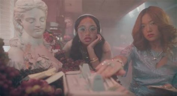 Cardi B’s ‘Bartier Cardi’ Video — PICS