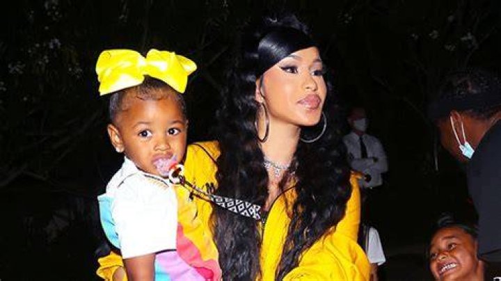 Cardi B’s Daughter Kulture Rocks Big Pink Bow & Balmain Handbag – Hollywood Life