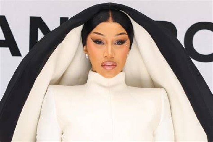 Cardi B Wears White Lingerie Promoting ‘Please Me’ Video: Watch – Hollywood Life
