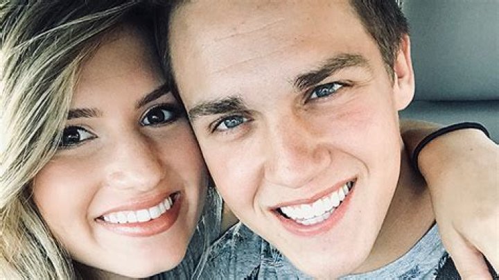 Carlin Bates & Evan Stewart Engaged — See Ring – Hollywood Life