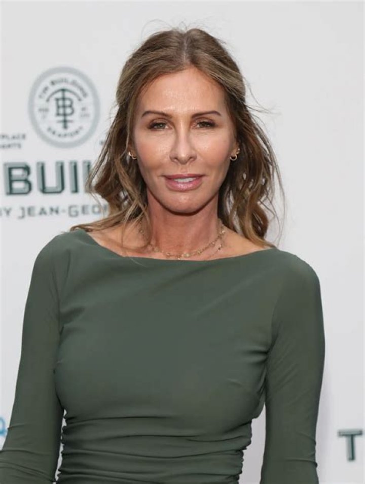 Carole Radziwill Reignites Feud With Bethenny Frankel In Shocking Tweet: Accuses Her Of ‘Skinny-Shaming’