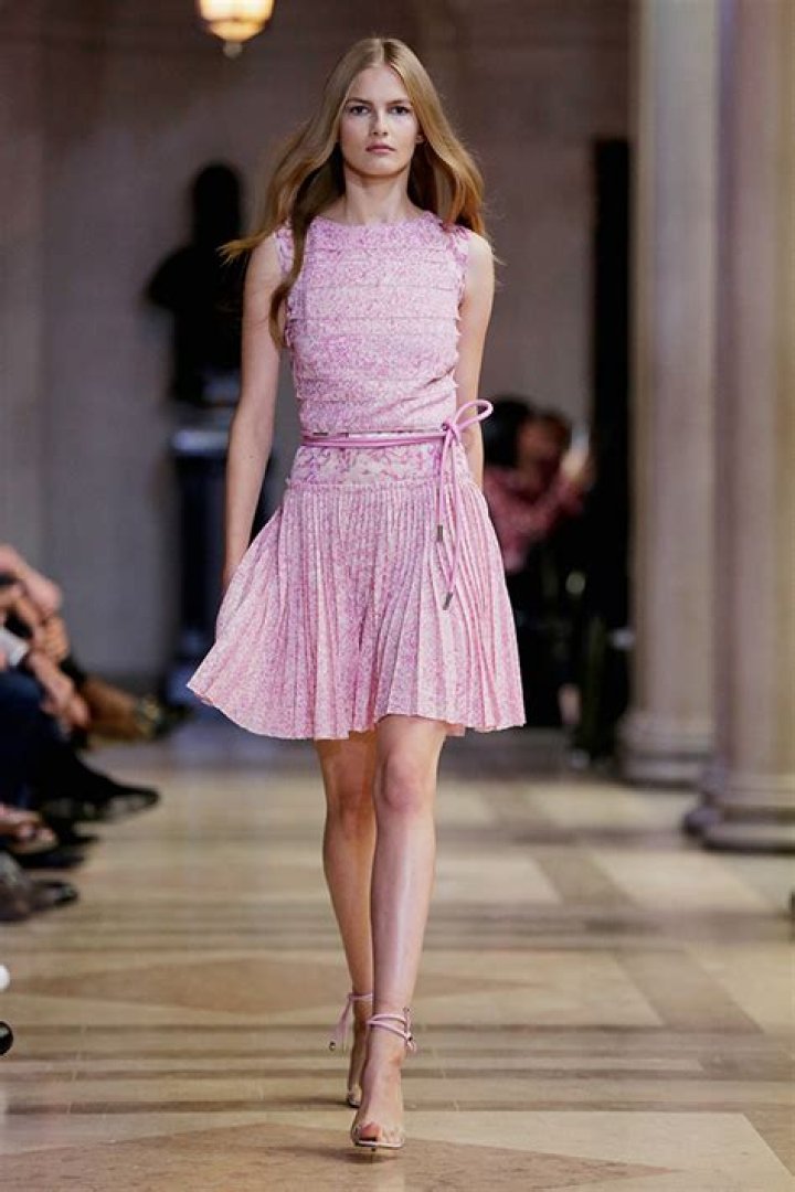 Carolina Herrera NYFW Spring 2016