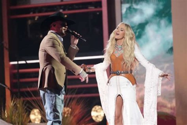 Carrie Underwood’s Performance At CMAs — Rocks Stage With ‘Stand By Your Man’ – Hollywood Life
