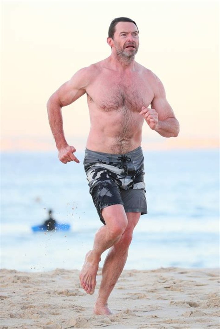 Celebrities Working Out On The Beach: Photos – Hollywood Life