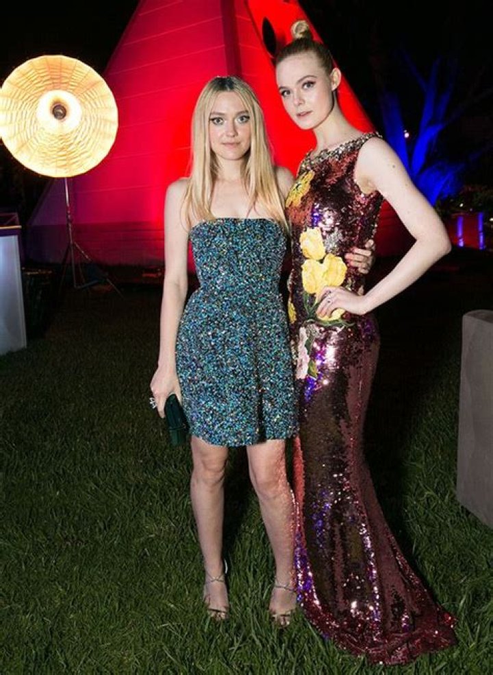 Celebrity Sisters — Photos Of The Hottest Siblings