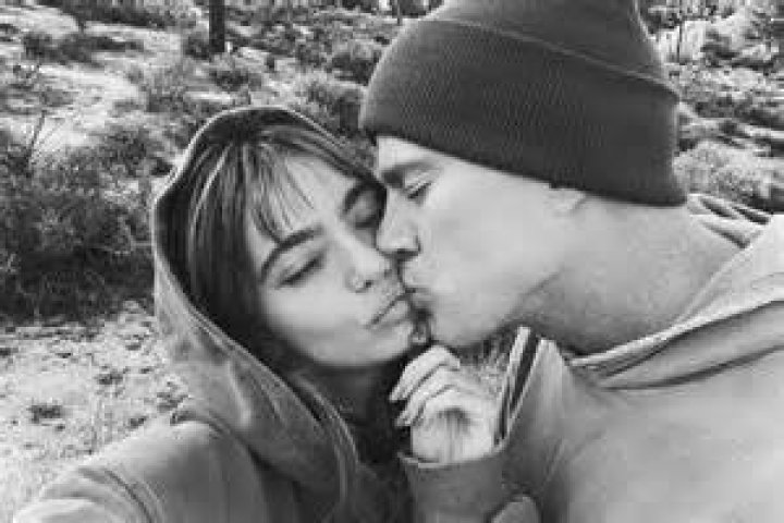 Channing Tatum Sweetly Kisses Girlfriend Jessie J During Their Romantic Night In