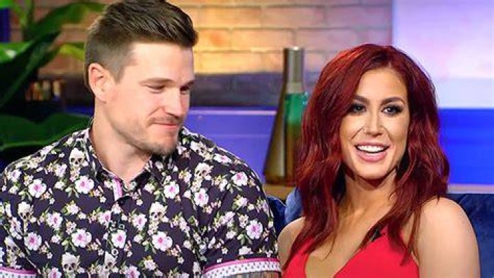 Chelsea Houska Rocks Black Bikini In New Family Beach Photos With Cole – Hollywood Life