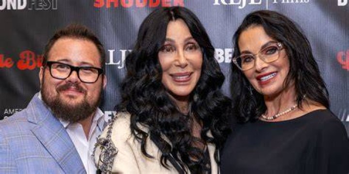 Cher Discusses Son Chaz’s Transition In New CNN Interview – Hollywood Life