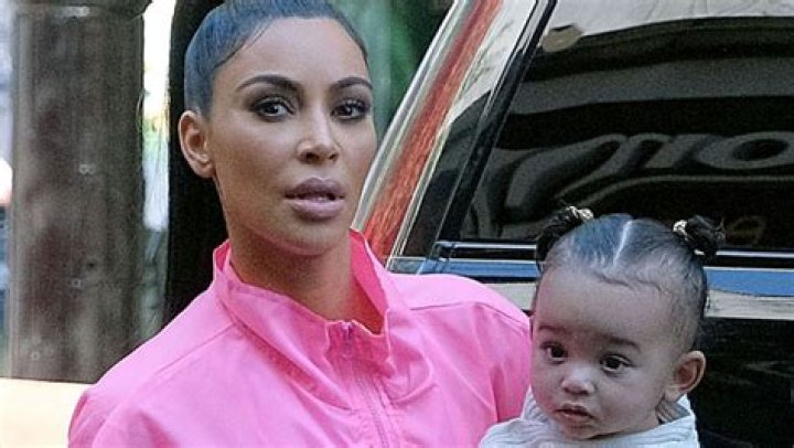 Chicago, True & Stormi Watch ‘Beauty And The Beast’ With Kim – Hollywood Life
