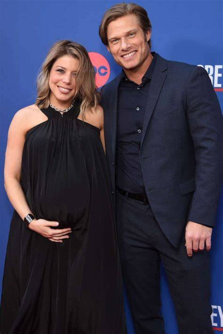 Chis Carmack & Wife PDA – Hollywood Life