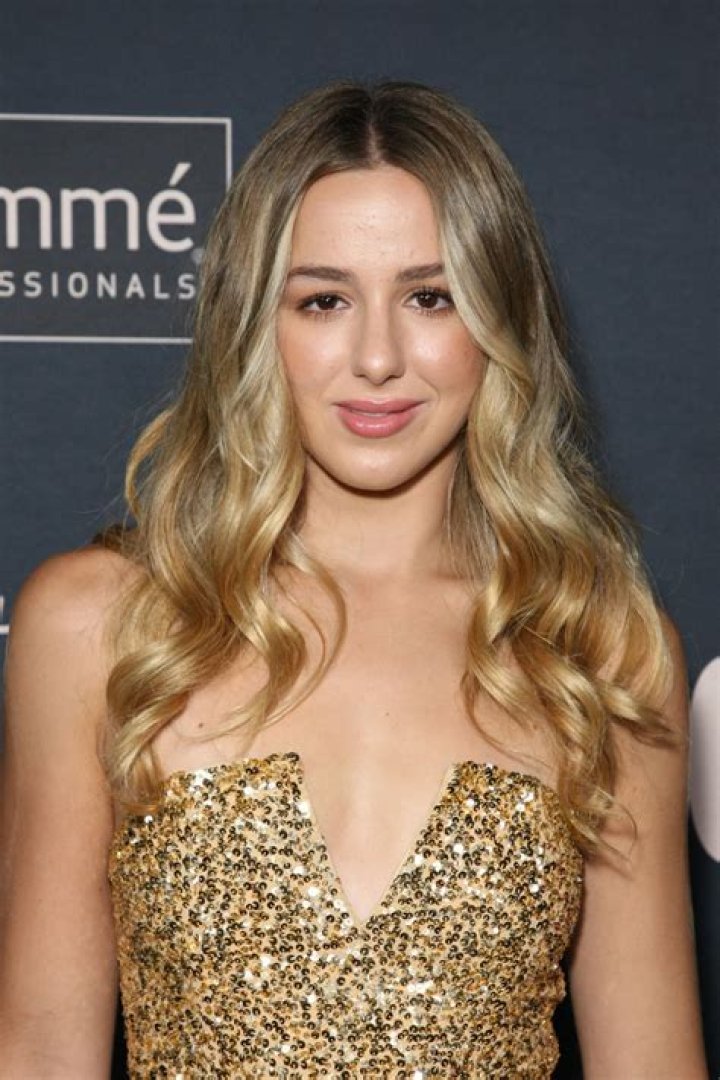 Chloe Lukasiak Celebrity Profile – Hollywood Life